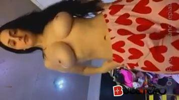 Francine Piaia video peladinha nua tirando o pijama vermelho
