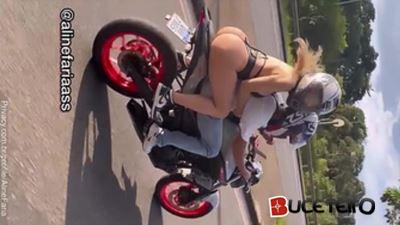 Videos Aline Faria bunda de fora rolezinho de moto